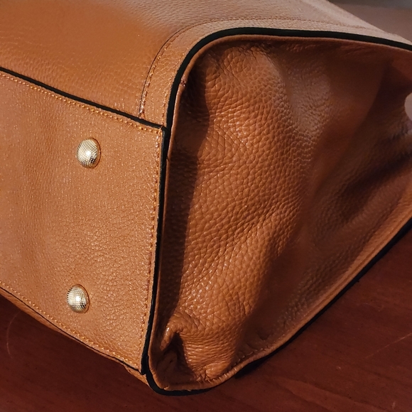 Kattee Leather Soft Leather Shoulder Handbag - Picture 8 of 16